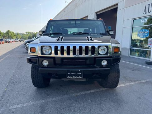 Used 2005 HUMMER H2 SUT w/ Preferred Equipment Group AWD/4WD image 3