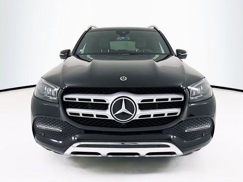 Used 2021 Mercedes-Benz GLS 450 4MATIC image 10