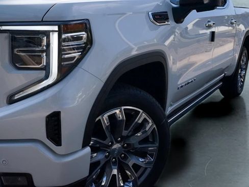 Used 2025 GMC Sierra 1500 Denali AWD/4WD image 28
