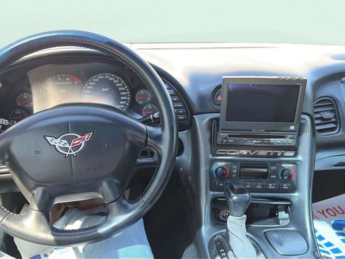 Used 2003 Chevrolet Corvette Coupe w/ Preferred Equipment Group RWD image 10