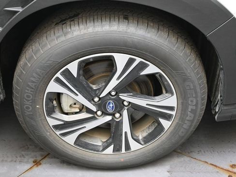 Certified 2025 Subaru Crosstrek 2.0i Premium AWD/4WD image 10