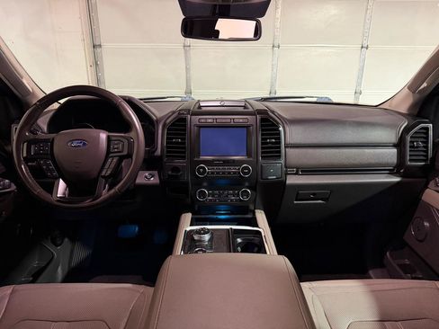 Used 2019 Ford Expedition Limited AWD/4WD image 17