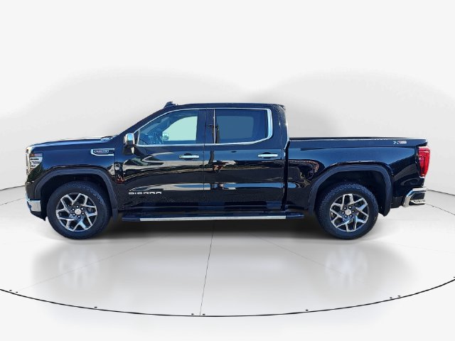 Used 2023 GMC Sierra 1500 SLT w/ SLT Premium Package AWD/4WD image 6