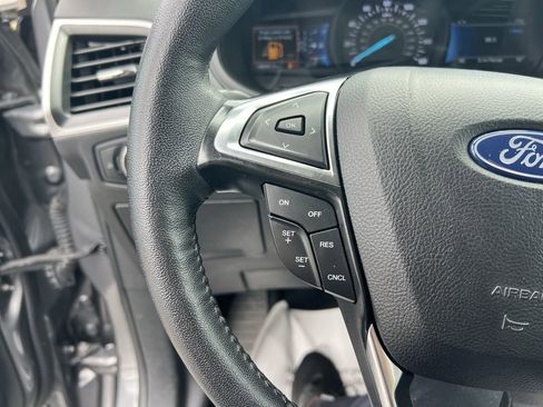 Used 2023 Ford Edge SEL AWD/4WD image 19