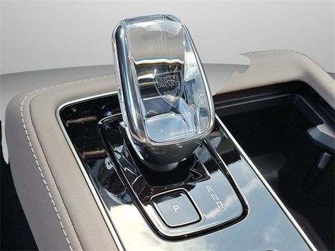 New 2026 Volvo XC90 B6 Plus w/ Protection Package Premier image 7