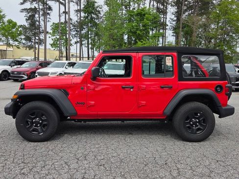 Used 2024 Jeep Wrangler Unlimited Sport AWD/4WD image 4