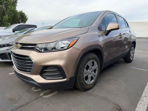 Used 2018 Chevrolet Trax LS image 5