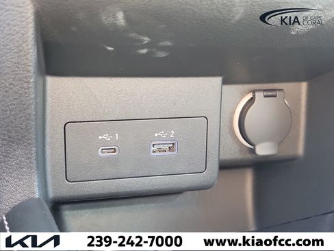 Used 2024 Nissan Kicks SR w/ SR Premium Package FWD image 28