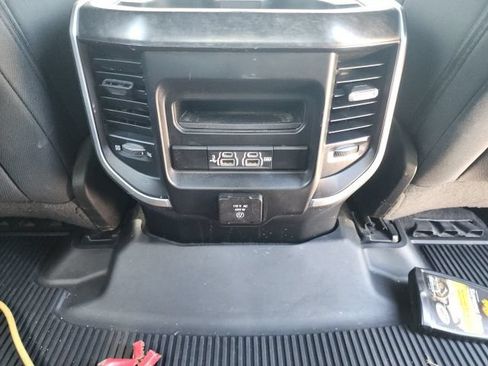 Used 2020 RAM 1500 Big Horn AWD/4WD image 39