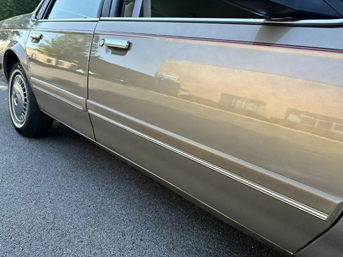 Used 1996 Buick Century Sedan FWD image 44