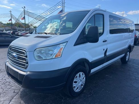 Used 2015 Ford Transit 350 XLT RWD image 3