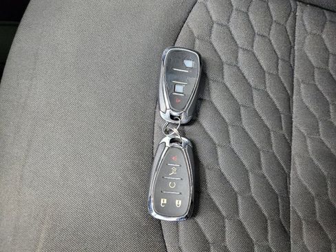 Used 2018 Chevrolet Equinox LT AWD/4WD image 32