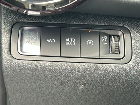 New 2026 Chevrolet Equinox RS w/ Convenience Package III AWD/4WD image 33