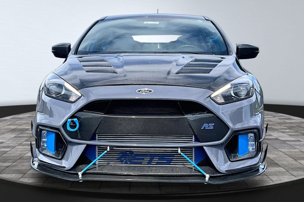 Used 2017 Ford Focus RS AWD/4WD image 4