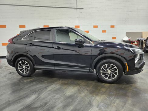 Used 2022 Mitsubishi Eclipse Cross ES image 11