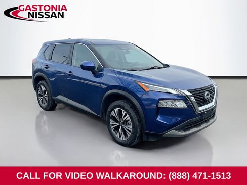 Used 2023 Nissan Rogue SV image 1