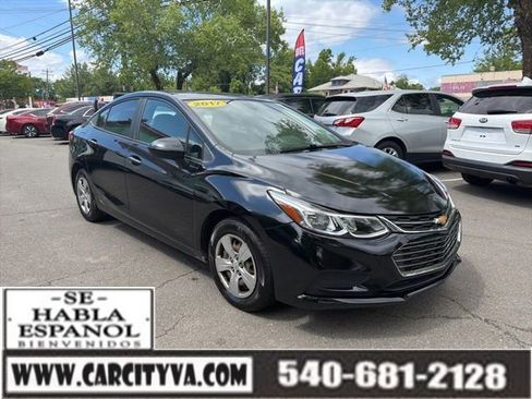 Used 2017 Chevrolet Cruze LS FWD image 1