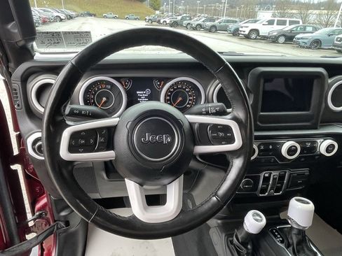 Used 2022 Jeep Wrangler Unlimited Sport image 27