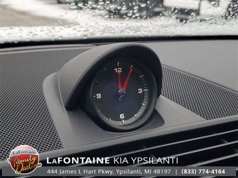 Used 2018 Porsche Panamera 4 image 24