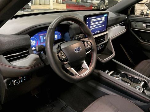 Certified 2025 Ford Explorer ST-Line w/ ST-Line Street Pack image 13