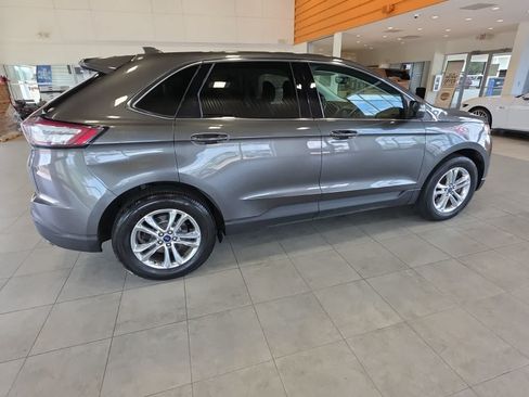 Used 2018 Ford Edge SEL w/ Equipment Group 201A AWD/4WD image 8