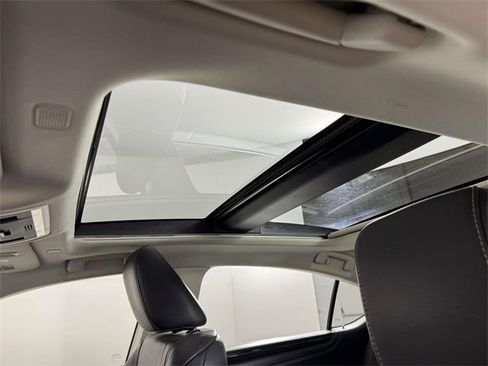 Used 2019 Lexus ES 350 Luxury w/ Accessory Package image 33