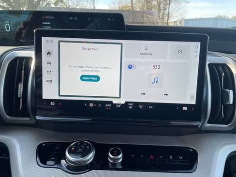 New 2026 Ford Expedition Active image 19