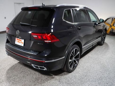 Used 2022 Volkswagen Tiguan SEL R-Line AWD/4WD image 7