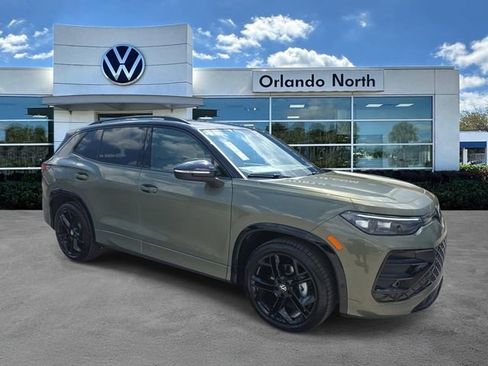 New 2026 Volkswagen Tiguan SE R-Line FWD image 1