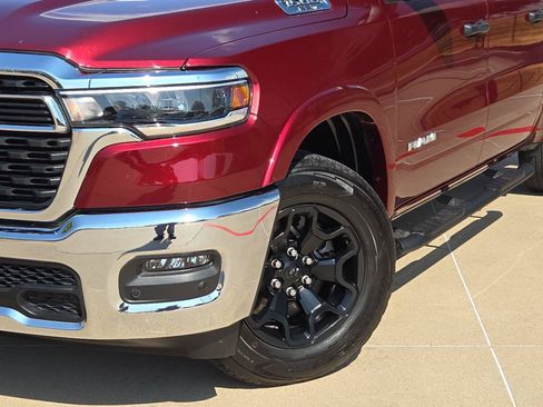Used 2025 RAM 1500 Lone Star RWD image 7