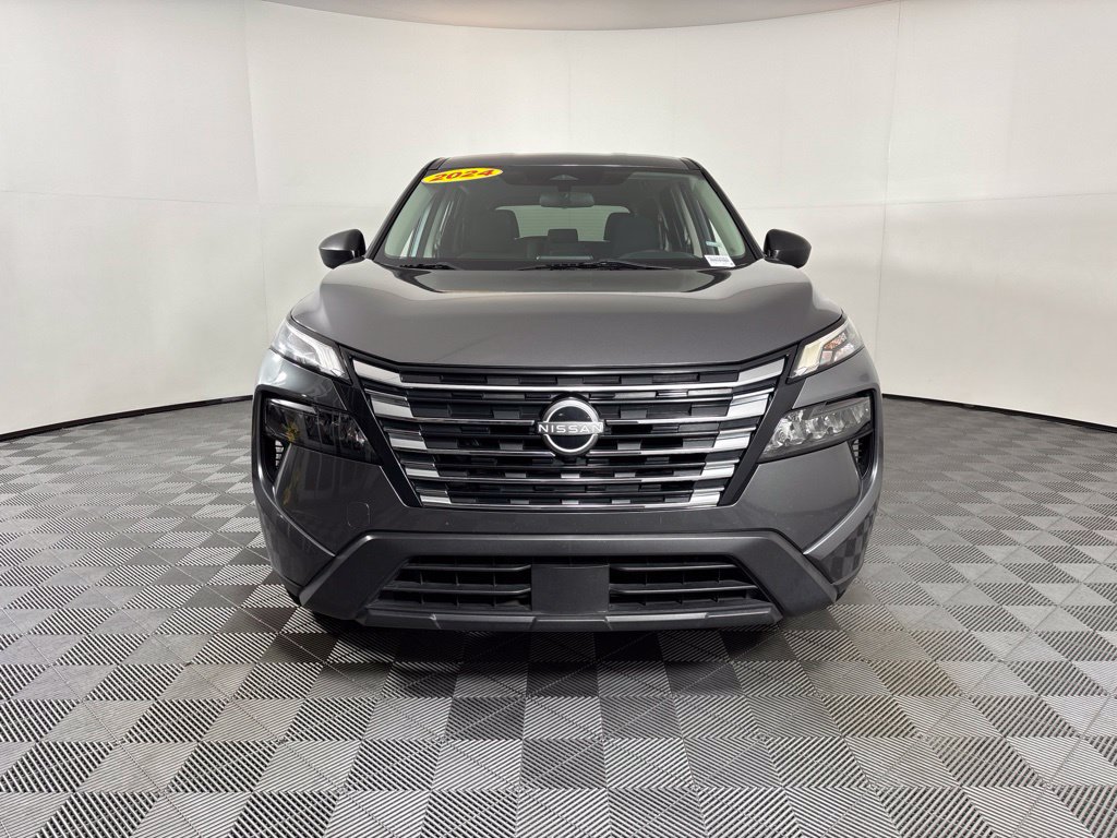 Used 2024 Nissan Rogue S AWD/4WD image 19