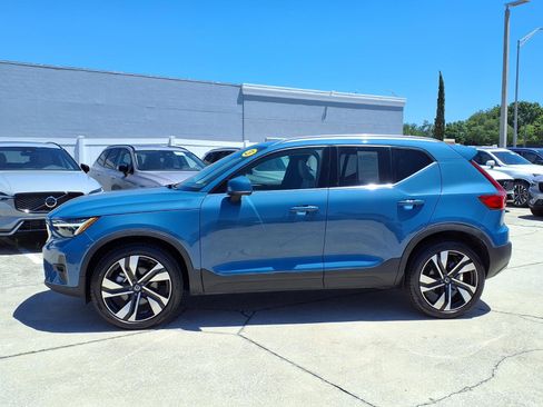 Certified 2023 Volvo XC40 B5 Ultimate w/ Protection Package Premier AWD/4WD image 4