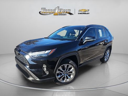 Used 2024 Toyota RAV4 XLE Premium image 4