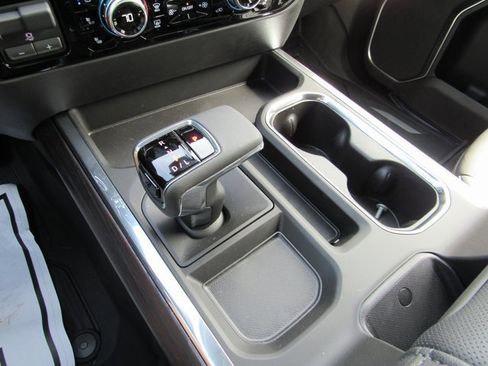 New 2025 GMC Sierra 1500 SLT w/ SLT Premium Plus Package image 22