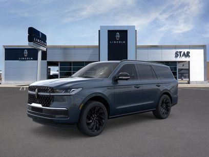 New 2025 Lincoln Navigator Reserve w/ Jet Appearance Package
