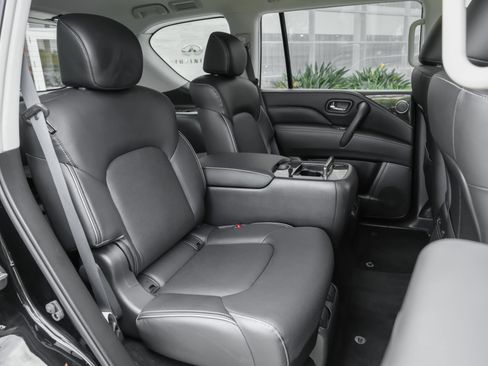 Used 2023 INFINITI QX80 Luxe w/ Cargo Package RWD image 38