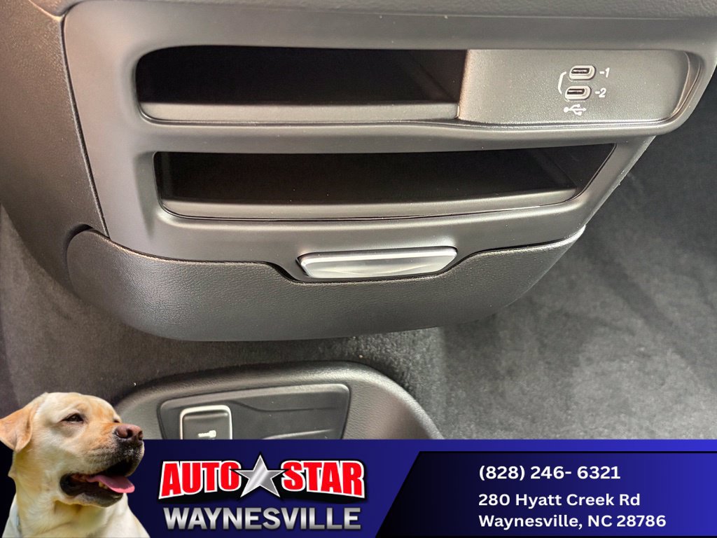 New 2027 Chrysler Pacifica Select AWD/4WD image 19