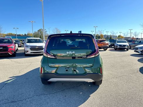 Used 2023 Kia Soul EX image 12