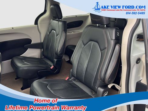 Used 2019 Chrysler Pacifica Touring-L Plus w/ Tire & Wheel Group FWD image 52