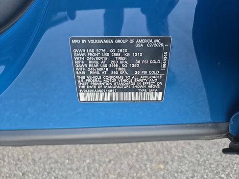 New 2025 Volkswagen Atlas Cross Sport SE image 32