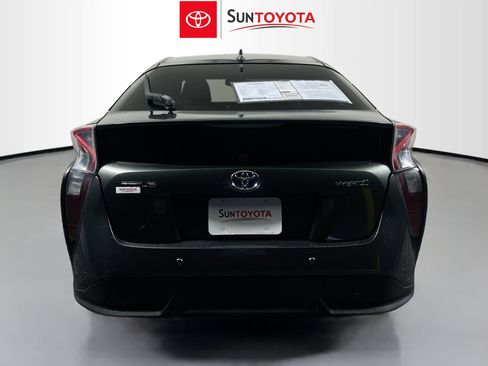 Used 2017 Toyota Prius Four Touring image 5