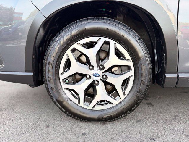 Used 2024 Subaru Forester Premium AWD/4WD image 27