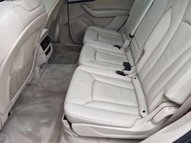 Used 2019 Audi Q7 2.0T Premium w/ Convenience Package AWD/4WD image 25