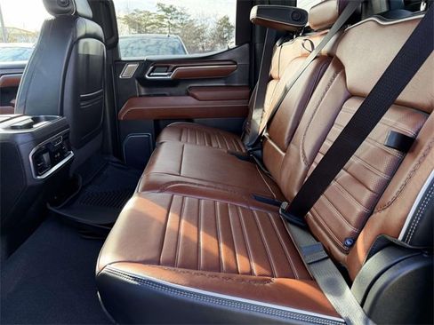 Used 2023 GMC Sierra 1500 Denali Ultimate image 10