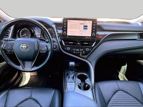 Used 2022 Toyota Camry SE w/ Audio Upgrade Package FWD image 14