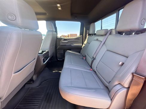 Used 2022 Chevrolet Silverado 1500 LTZ w/ LTZ Premium Package image 13