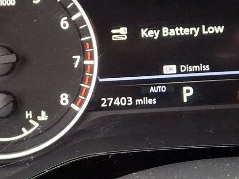 Used 2023 Nissan Pathfinder SL w/ Black Appearance Package image 22