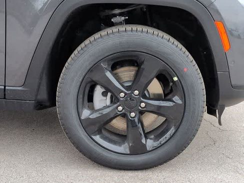 New 2025 Jeep Grand Cherokee L Limited w/ Luxury Tech Group II image 14