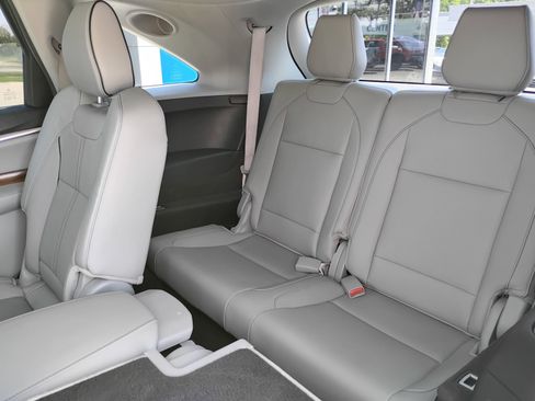 Used 2017 Acura MDX SH-AWD w/ Advance Package image 27