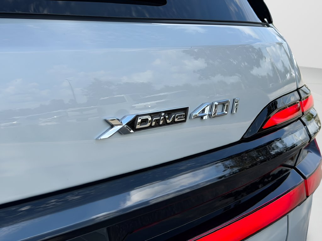 New 2027 BMW X7 xDrive40i w/ Executive Package AWD/4WD image 30
